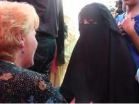 Evangelist Donna - Healing Pakistani Woman