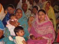 Reaching women and children in Pakistan